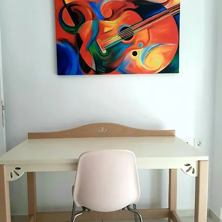 Ionian Apartment, سامي